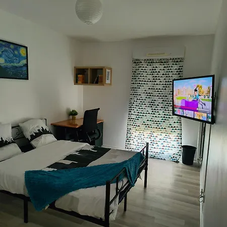 Privee Proche Stade De France Et Paris Dans Partage Homestay *